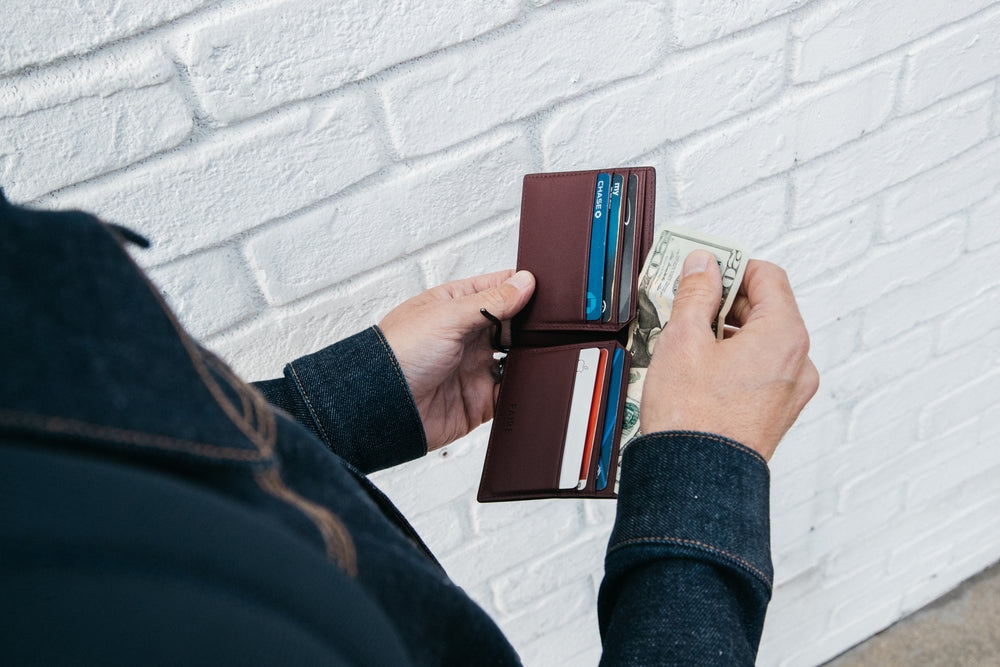 Neo Bifold Wallet with Money Clip